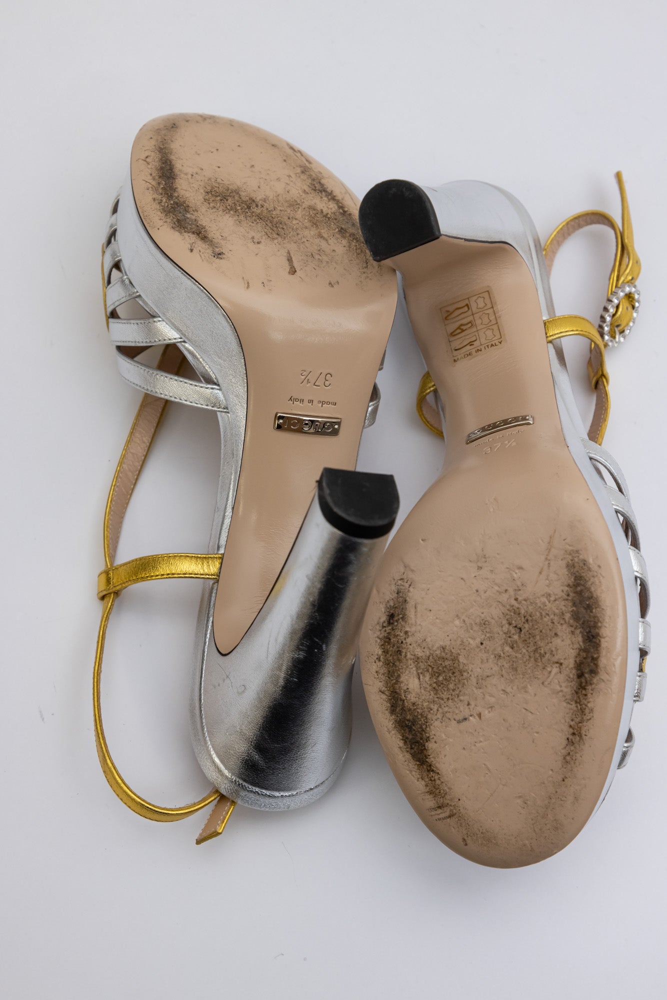 GUCCI Sandalen aus Kalbsleder in Metallic-Silber