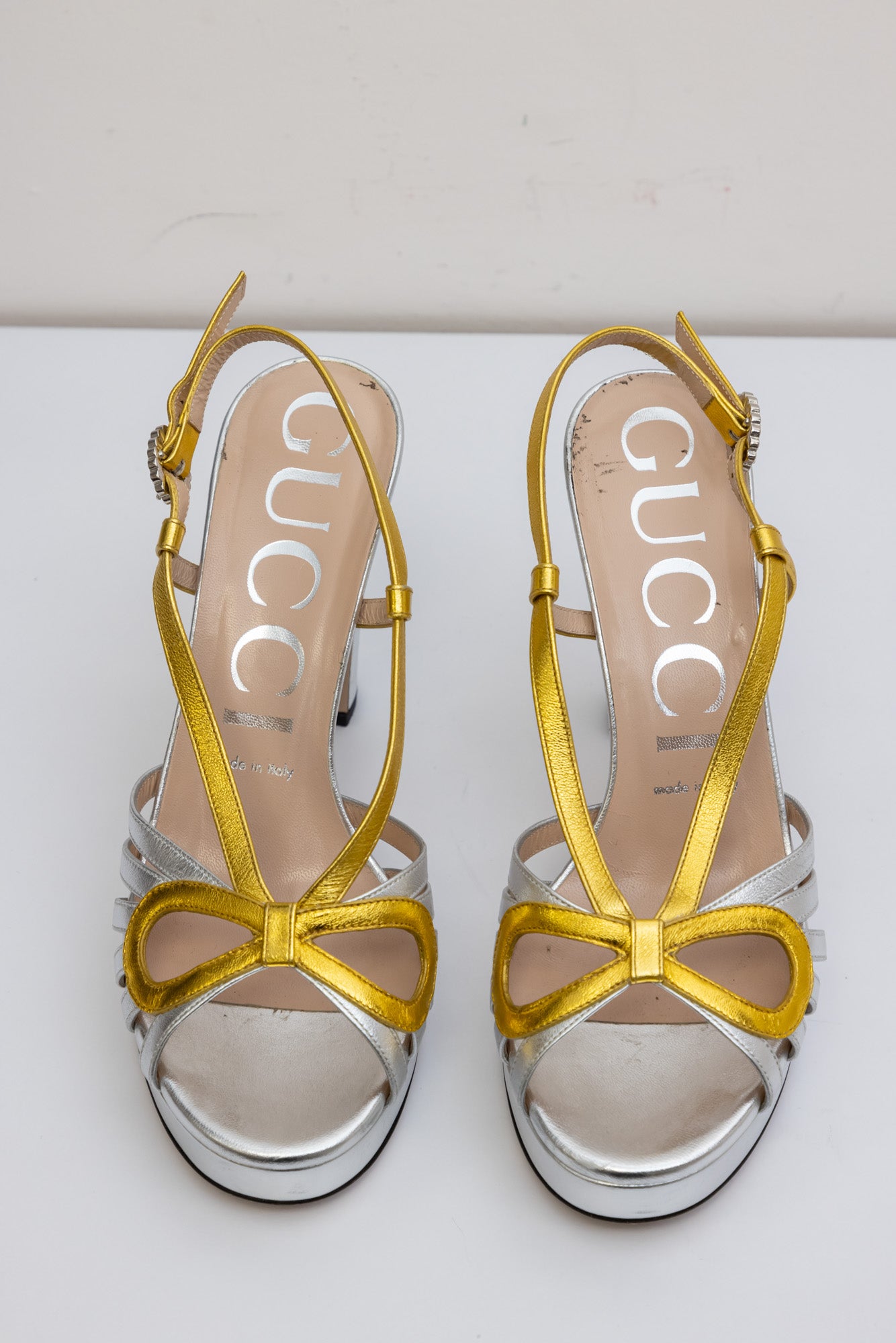 GUCCI Metallic Silver Calf Leather Sandals | Size IT 37.5 | Very Good Condition | Very Comfortable | Made in Italy