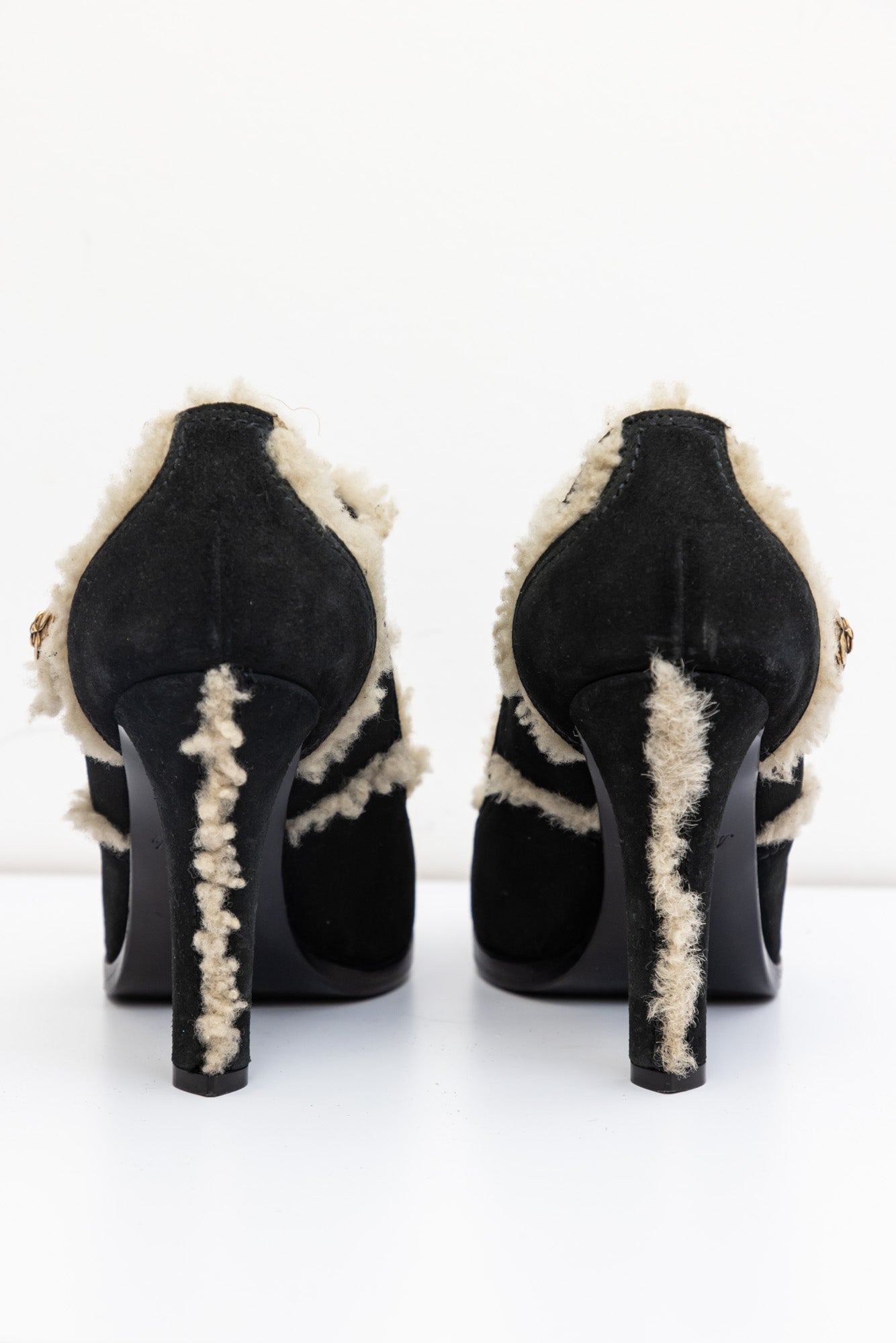 LOUIS VUITTON Leather Heels with Fur