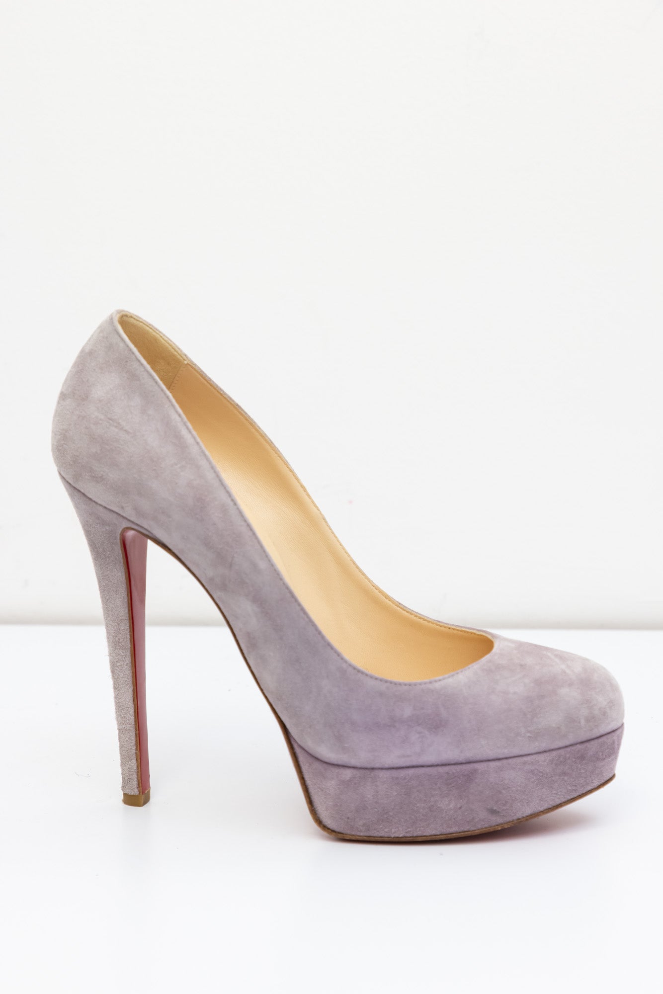 CHRISTIAN LOUBOUTIN Bianca Pastel Light Purple Suede Pump Heels | Size IT 35.5 | Very Good Condition | Made in Italy