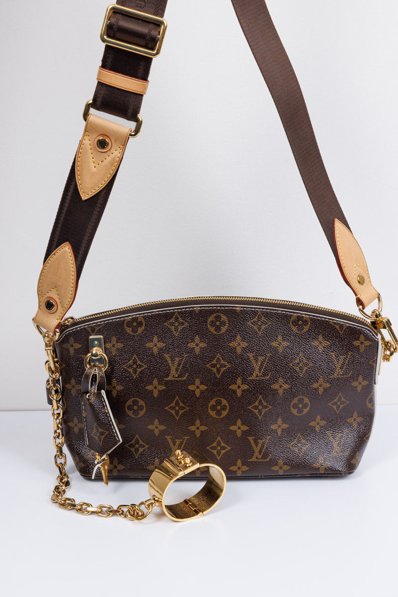 Louis Vuitton Classic Monogram Canvas Defile Femme Fetish Clutch Bag | Timeless Luxury