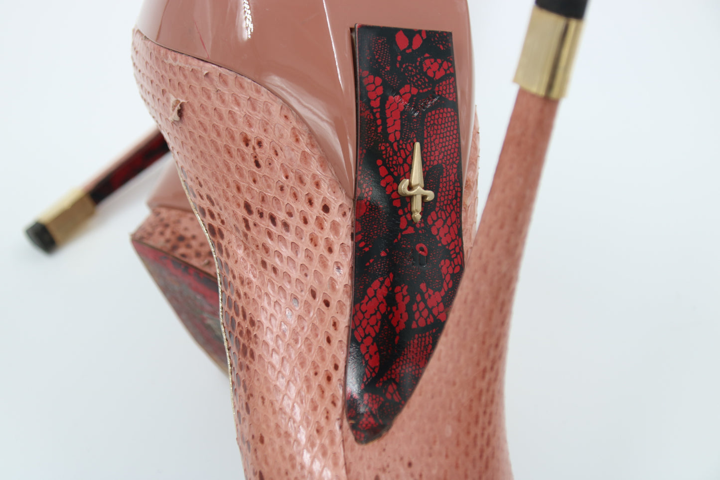 CESARE PACIOTTI Pink Python Leather Heel Pumps