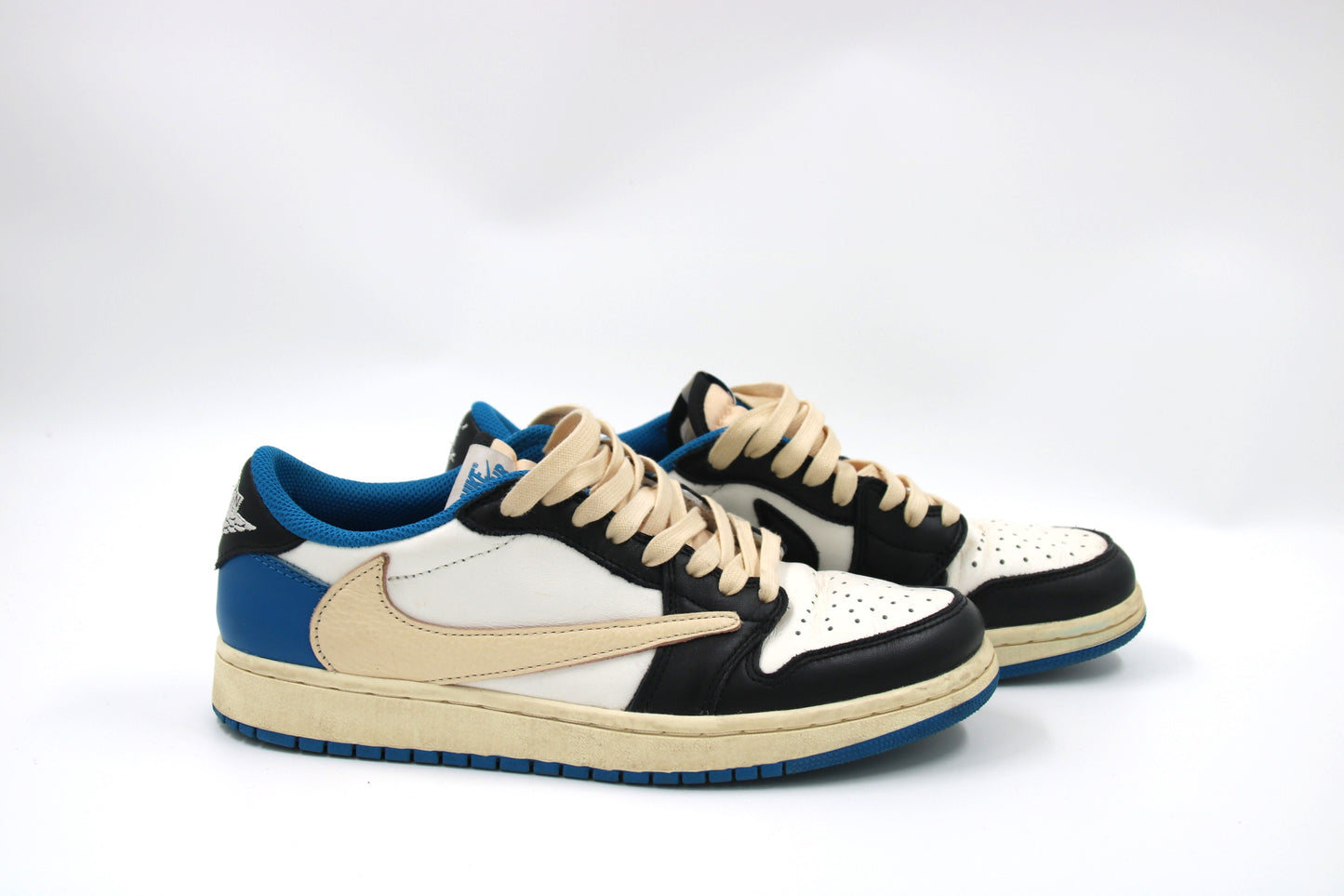 NIKE Air Jordan 1 Low Fragment × Travis Scott White and Blue Sneakers size 39