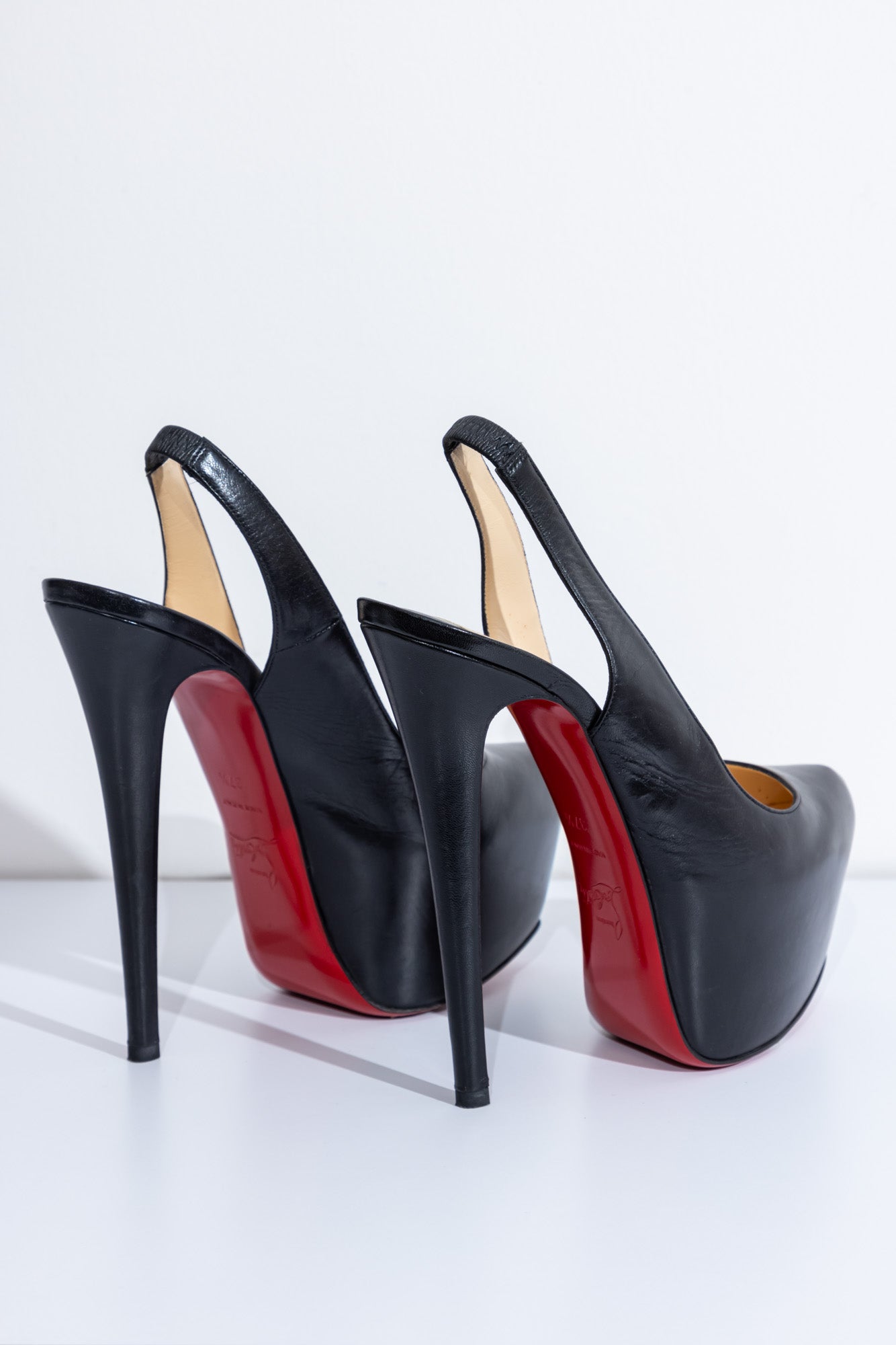 Christian Louboutin Black leather Pumps