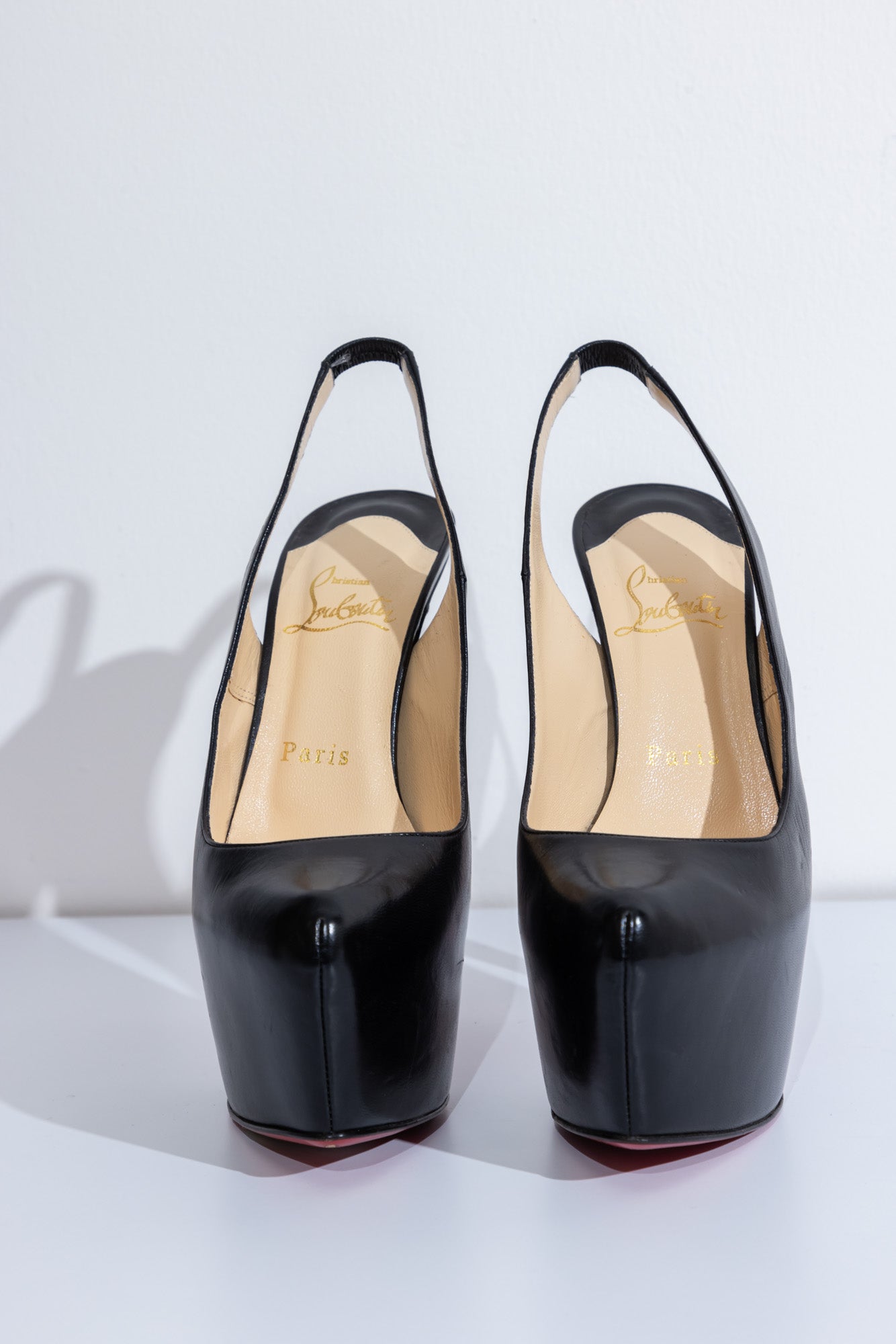 Christian Louboutin Black leather Pumps