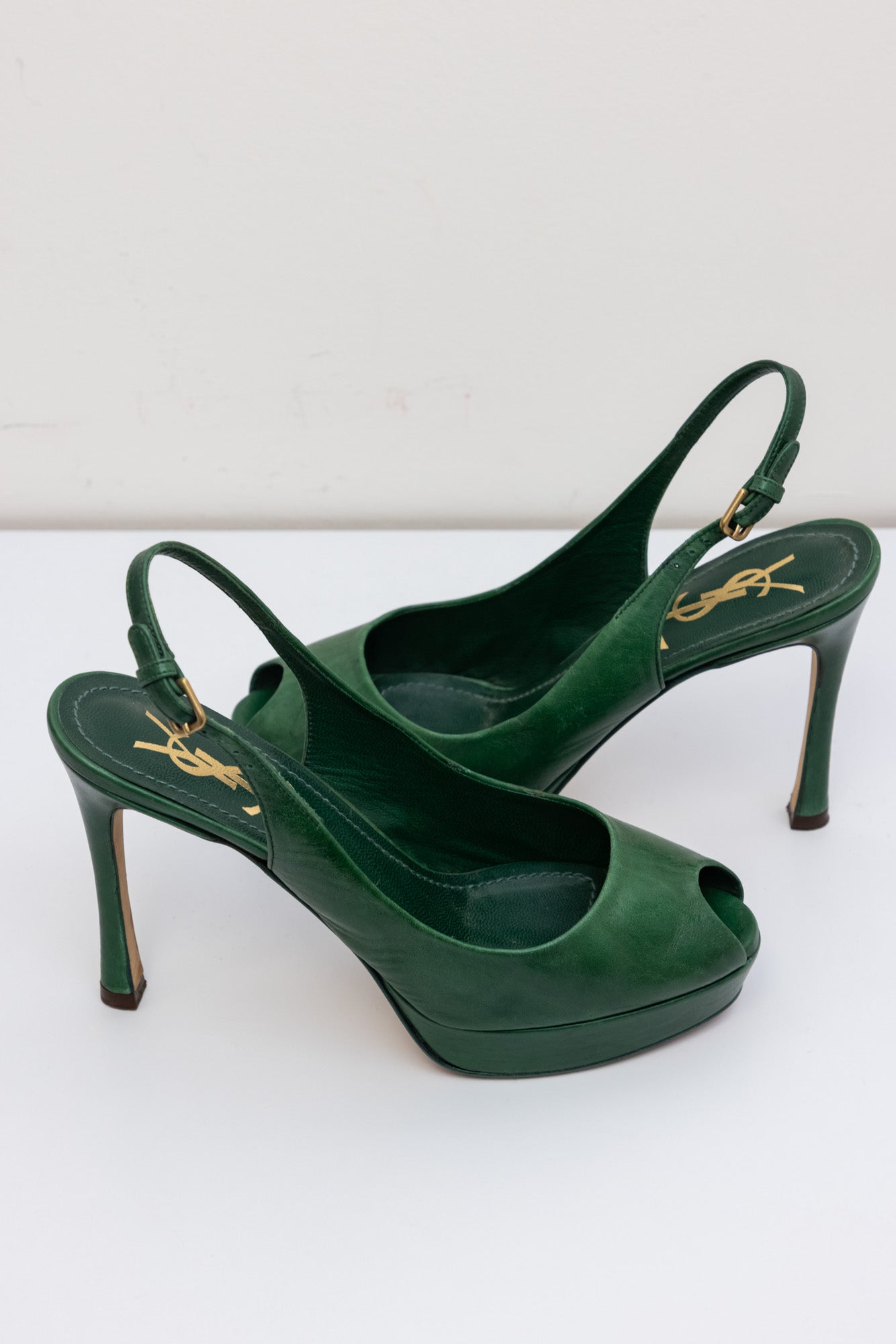 YVES SAINT LAURENT Green Leather Slingback Pumps Heels Shoes