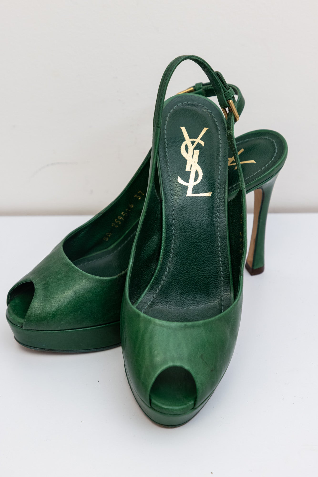 YVES SAINT LAURENT Green Leather Slingback Pumps Heels Shoes