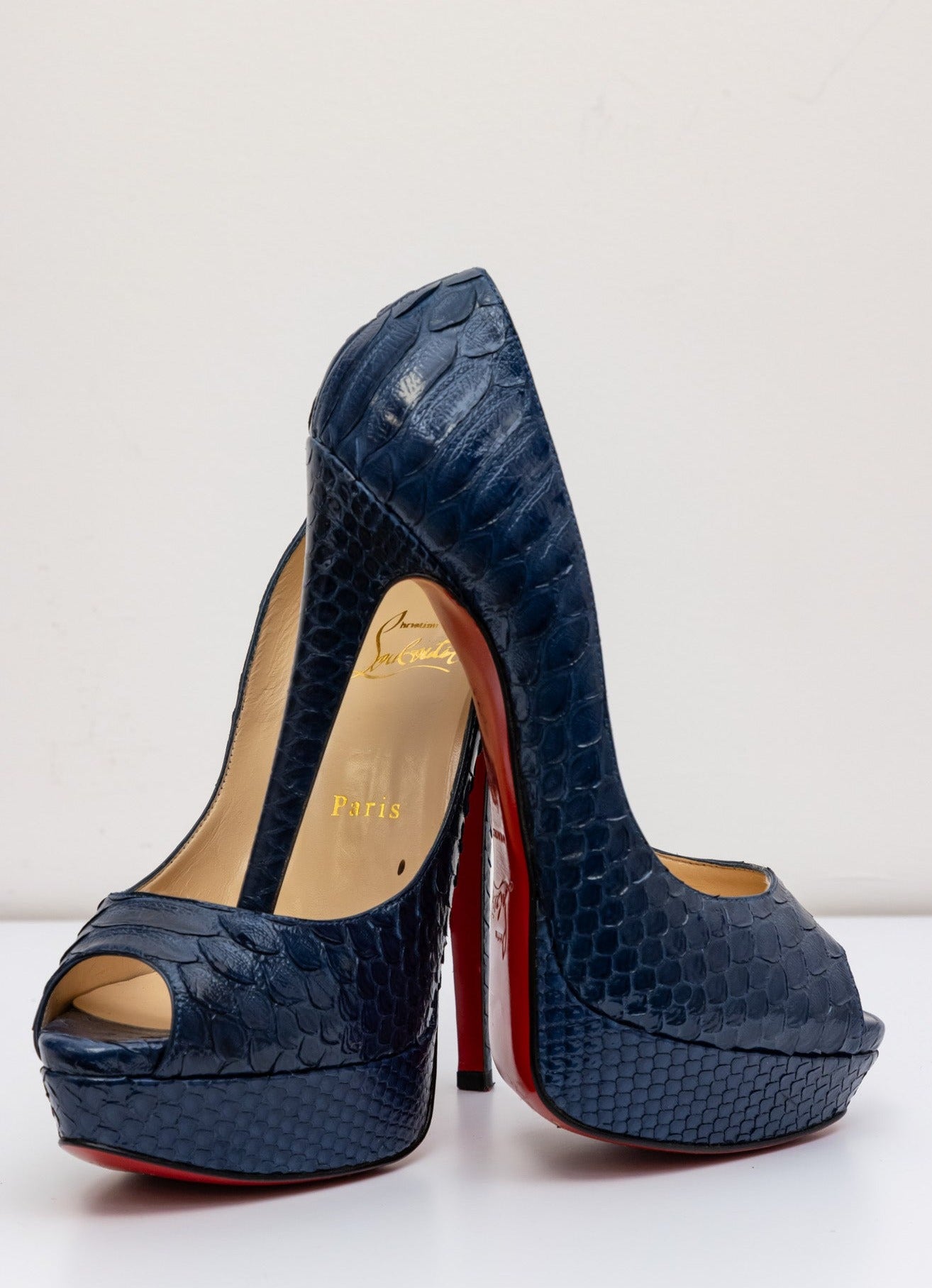 CHRISTIAN LOUBOUTIN Blue Crocodile Leather Pumps