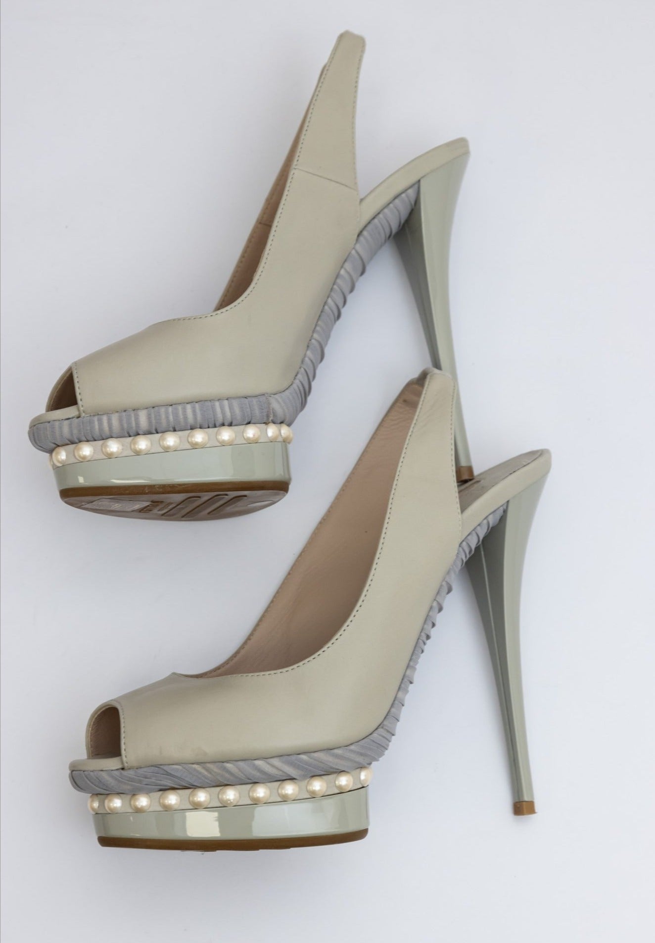 LEZILLA Light Grey Leather Heels With Pearl