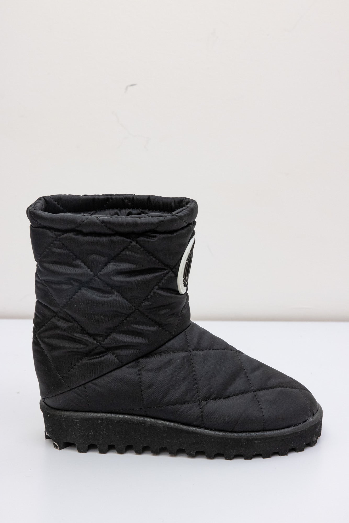 Dolce & Gabbana Kids Black Boots with Patch Logo