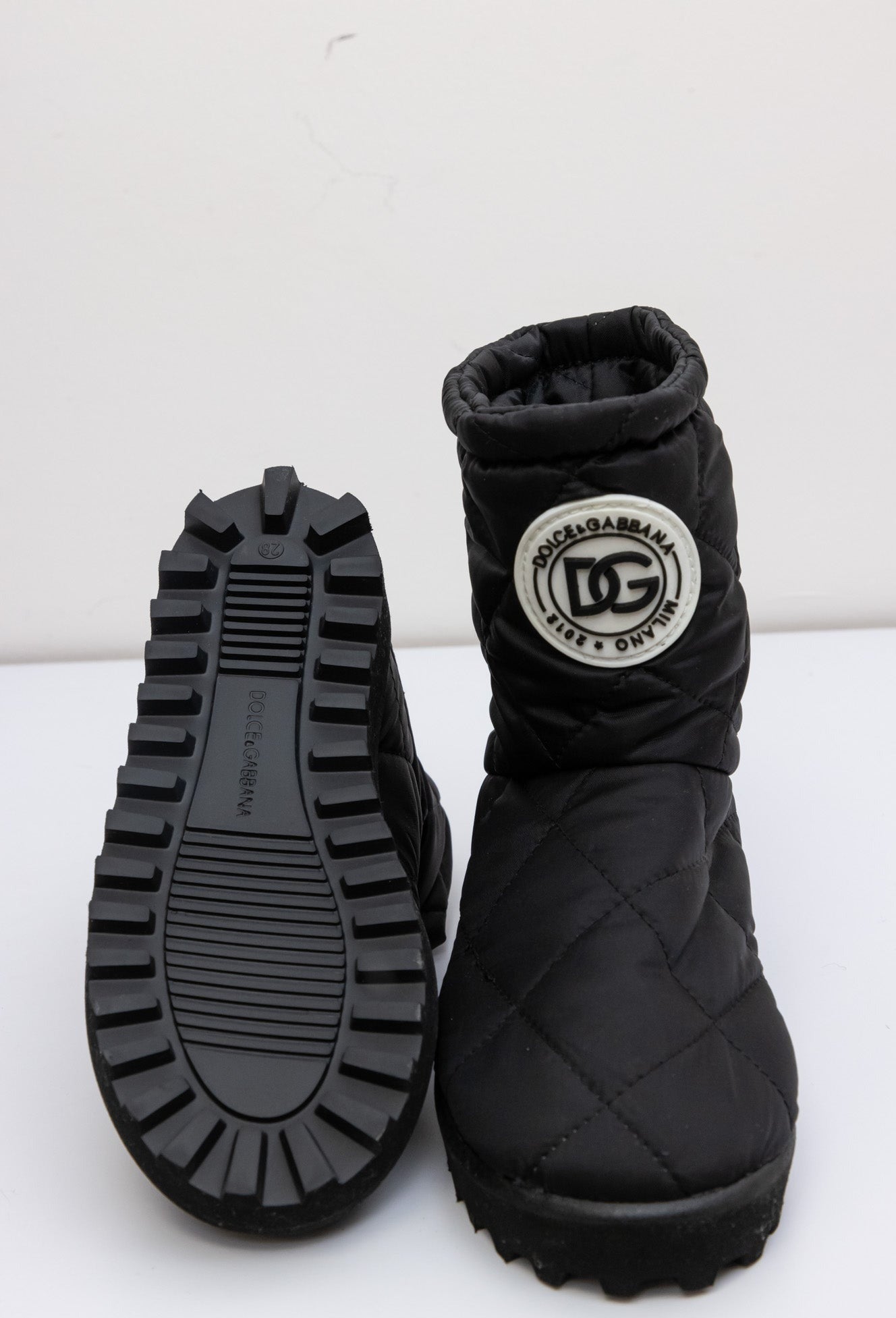 Dolce & Gabbana Kids Black Boots with Patch Logo