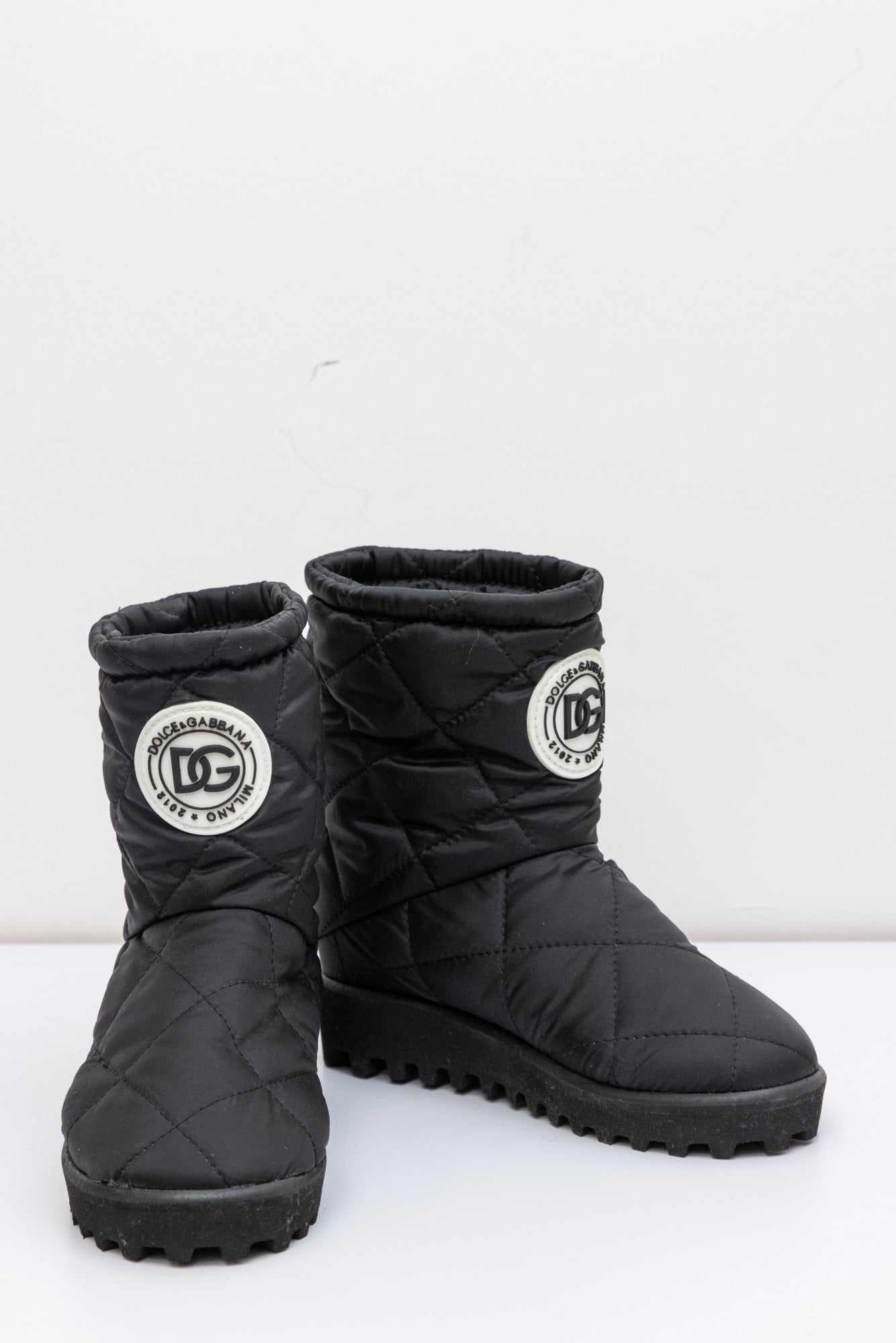 Dolce & Gabbana Kids Black Boots with Patch Logo