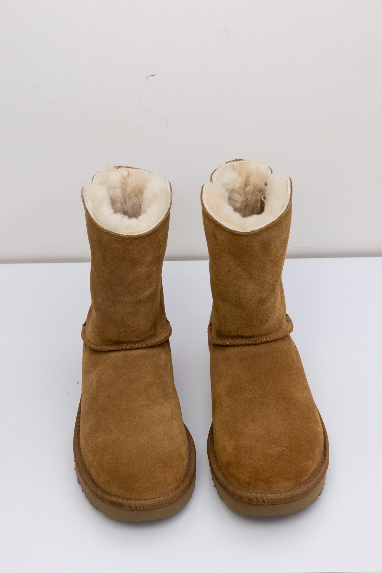 UGG Leather Ankle Boots | Sheepskin | Chestnut Brown | Metallic Zippers