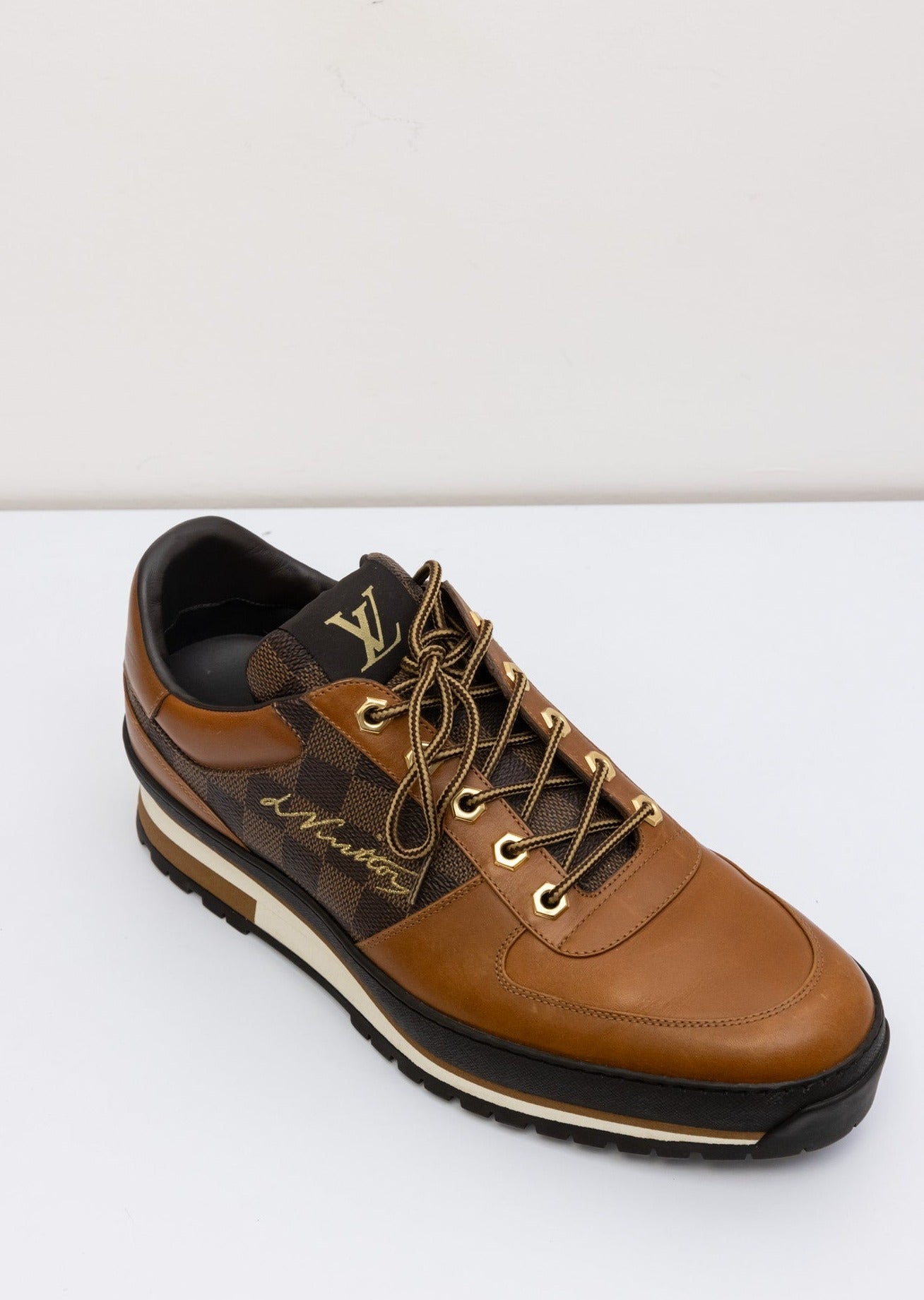 LOUIS VUITTON Tan Leather lace up sneakers for men