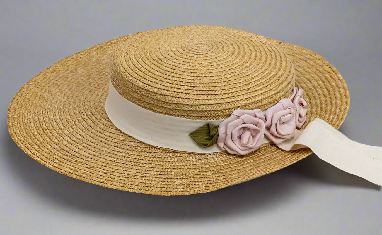 Grevi Beige Straw Sun Hat with Pink Roses and Ribbon, luxury children's accessory, made in Italy, summer hat, excellent condition, perfect for sunny days and vacations