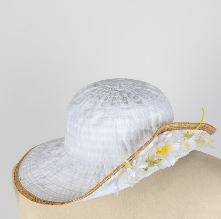 MONNALISA White Sun Hat for Girls with Yellow Flowers