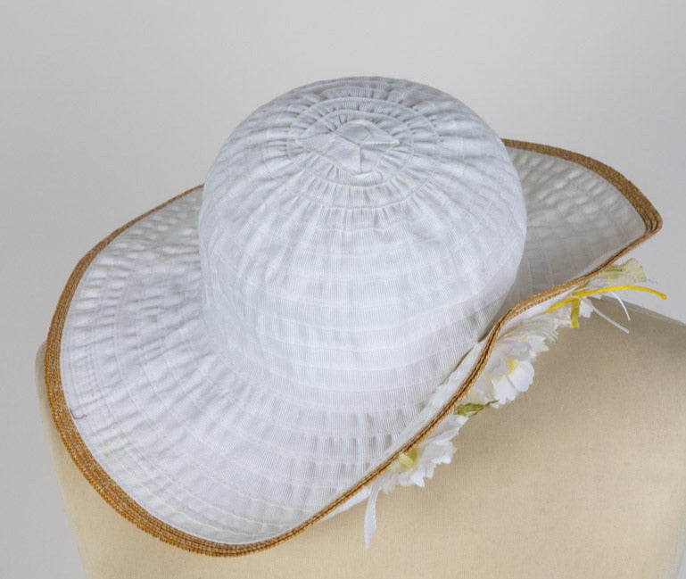 MONNALISA White Sun Hat for Girls with Yellow Flowers