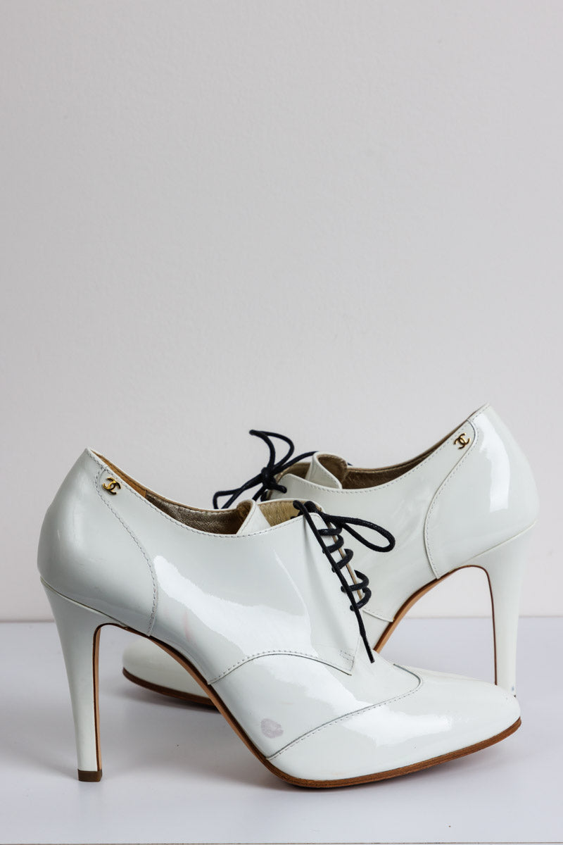 CHANEL CC Logo White Patent Leather Lace-Up Ankle Boot