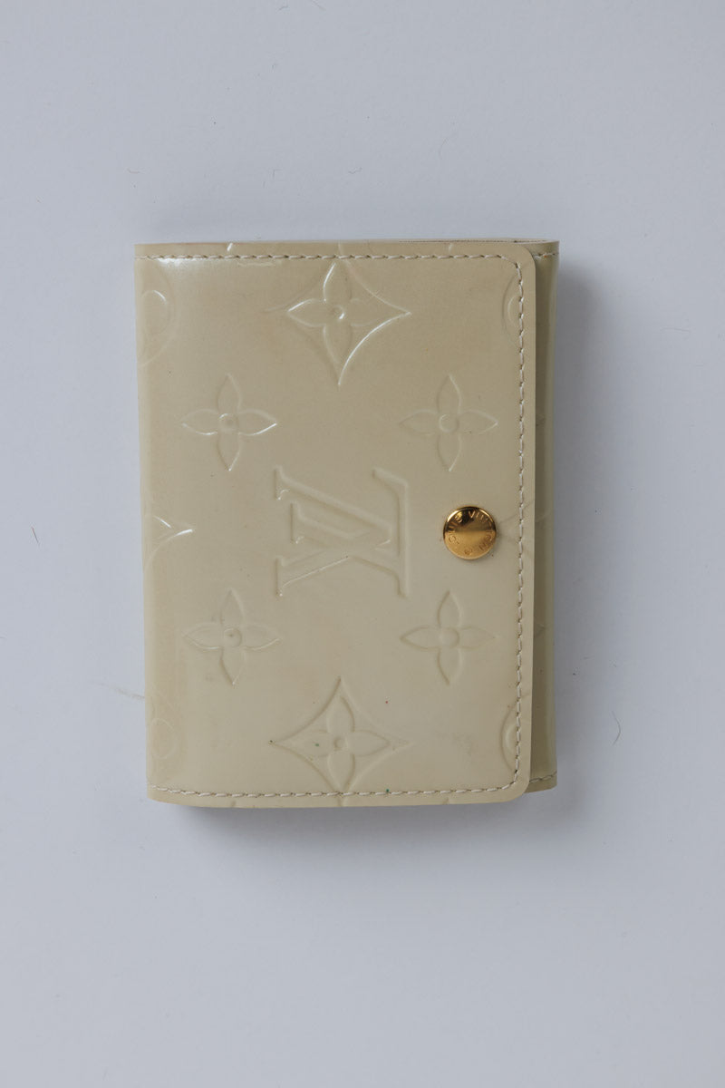 LOUIS VUITTON Perle Monogram Vernis Wallet