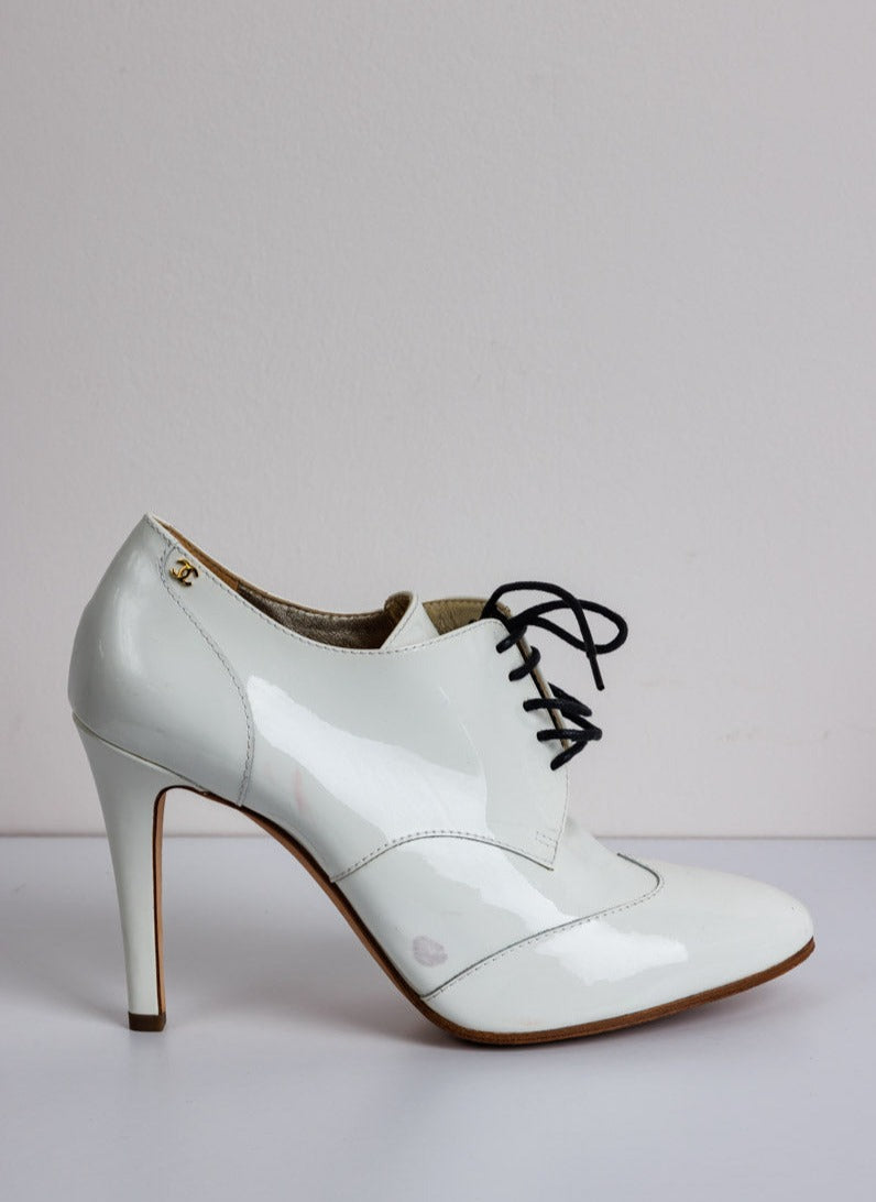 CHANEL CC Logo White Patent Leather Lace-Up Ankle Boot