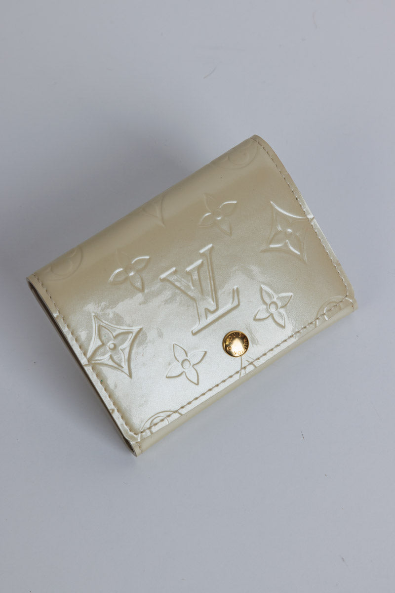 LOUIS VUITTON Perle Monogram Vernis Wallet