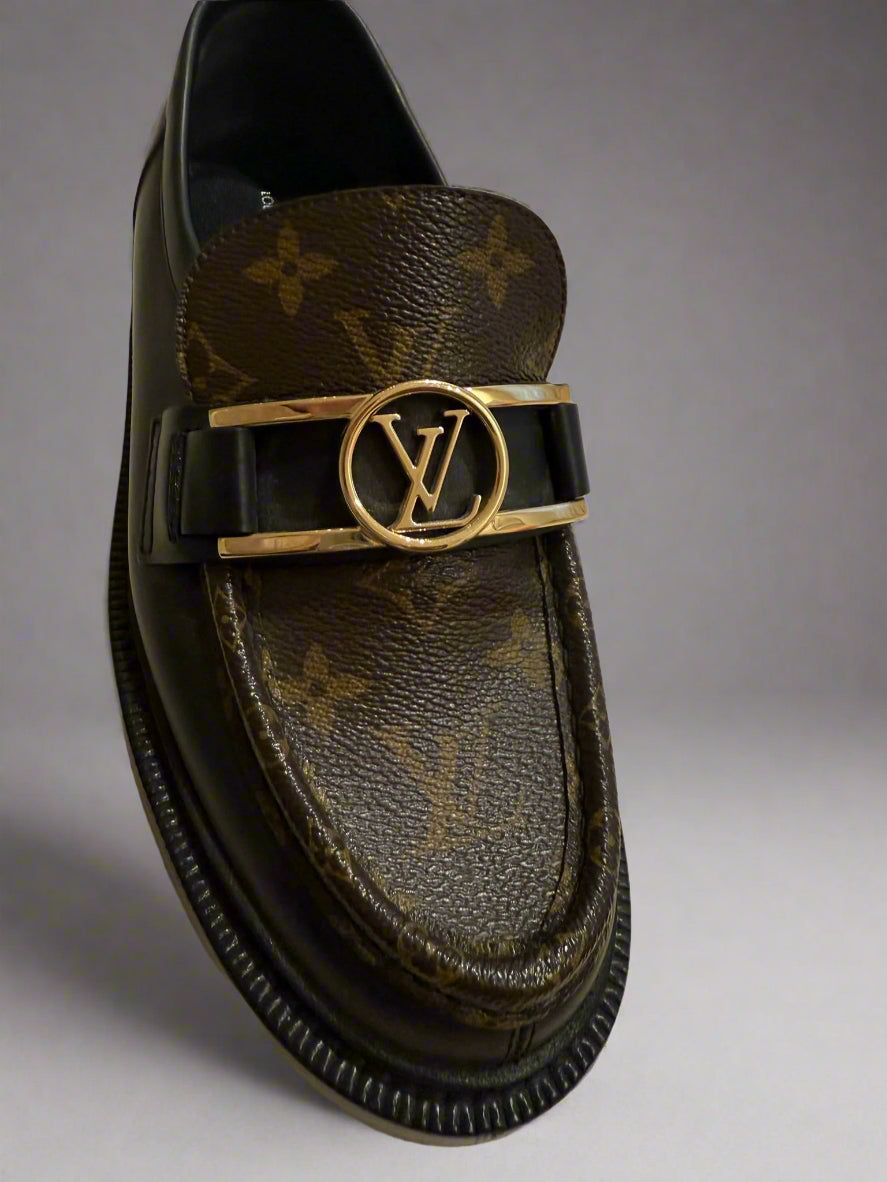 Authentic Louis Vuitton Monogram Loafers – Size 38, Like-New Condition, Worn Once