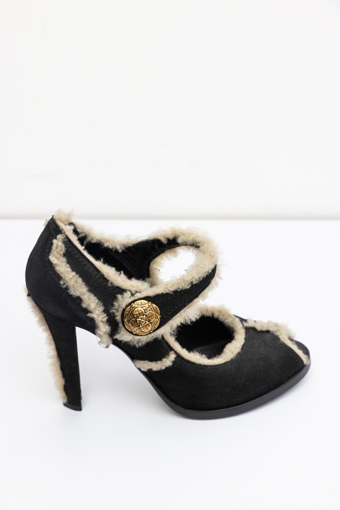 LOUIS VUITTON Leather Heels with Fur