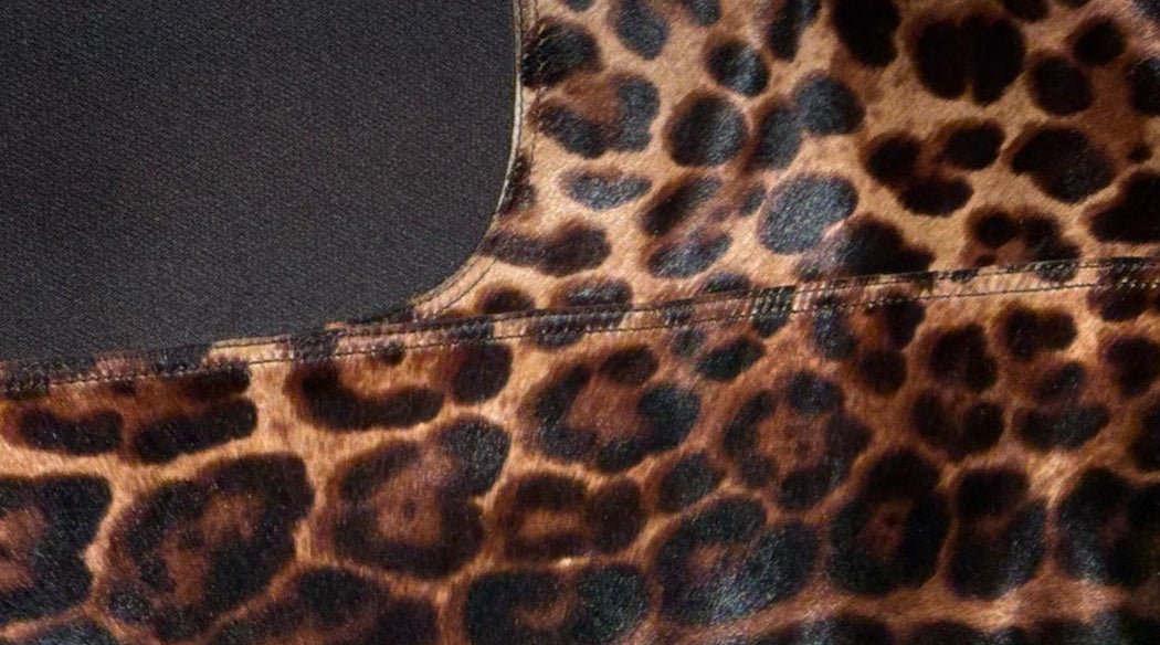  Close-up shot of the calf hair material, emphasizing the texture and high-quality craftsmanship.