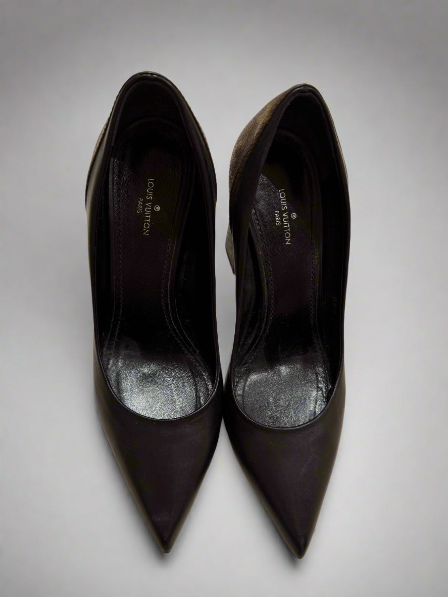 LOUIS VUITTON Black/Brown Leather and Monogram Canvas Pointed Toe Block Heel Pumps – Size 37.5 | Made in Italy