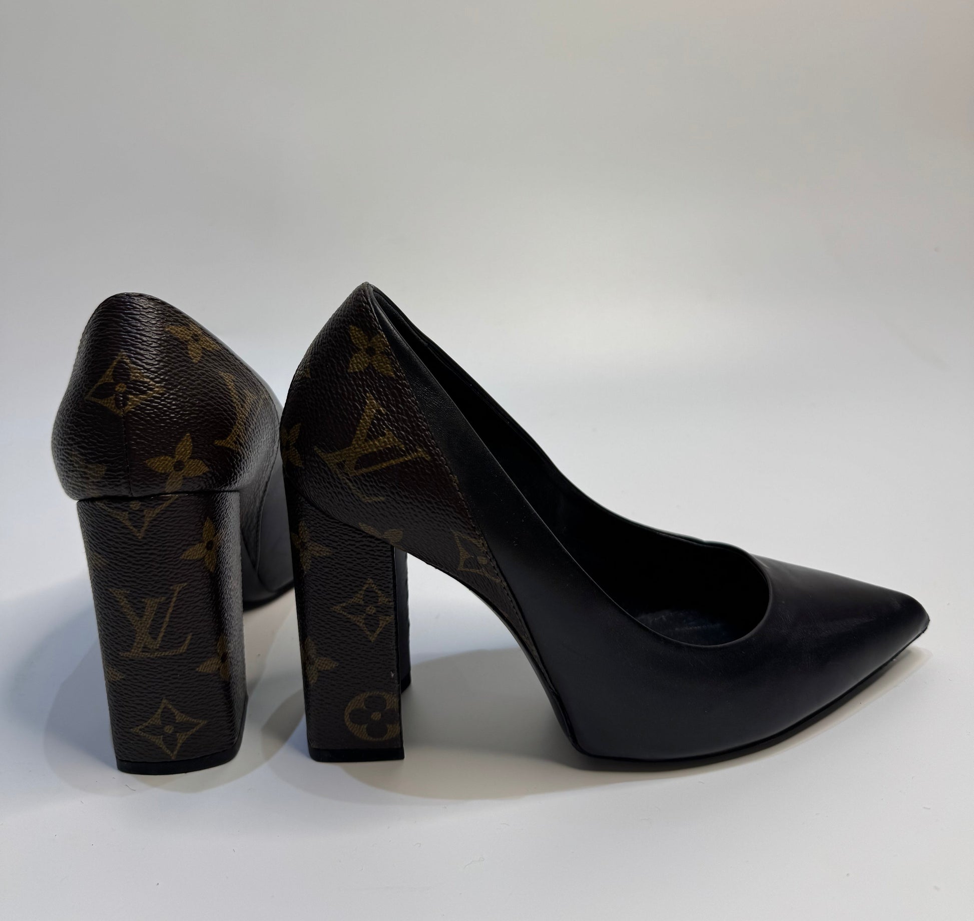 Louis Vuitton Black/Brown Leather and Monogram Canvas Pointed Toe Block Heel Pumps, Size 37.5 – Authentic designer shoes made in Italy, featuring premium leather, signature monogram canvas, and an elegant pointed toe with a stylish block heel.