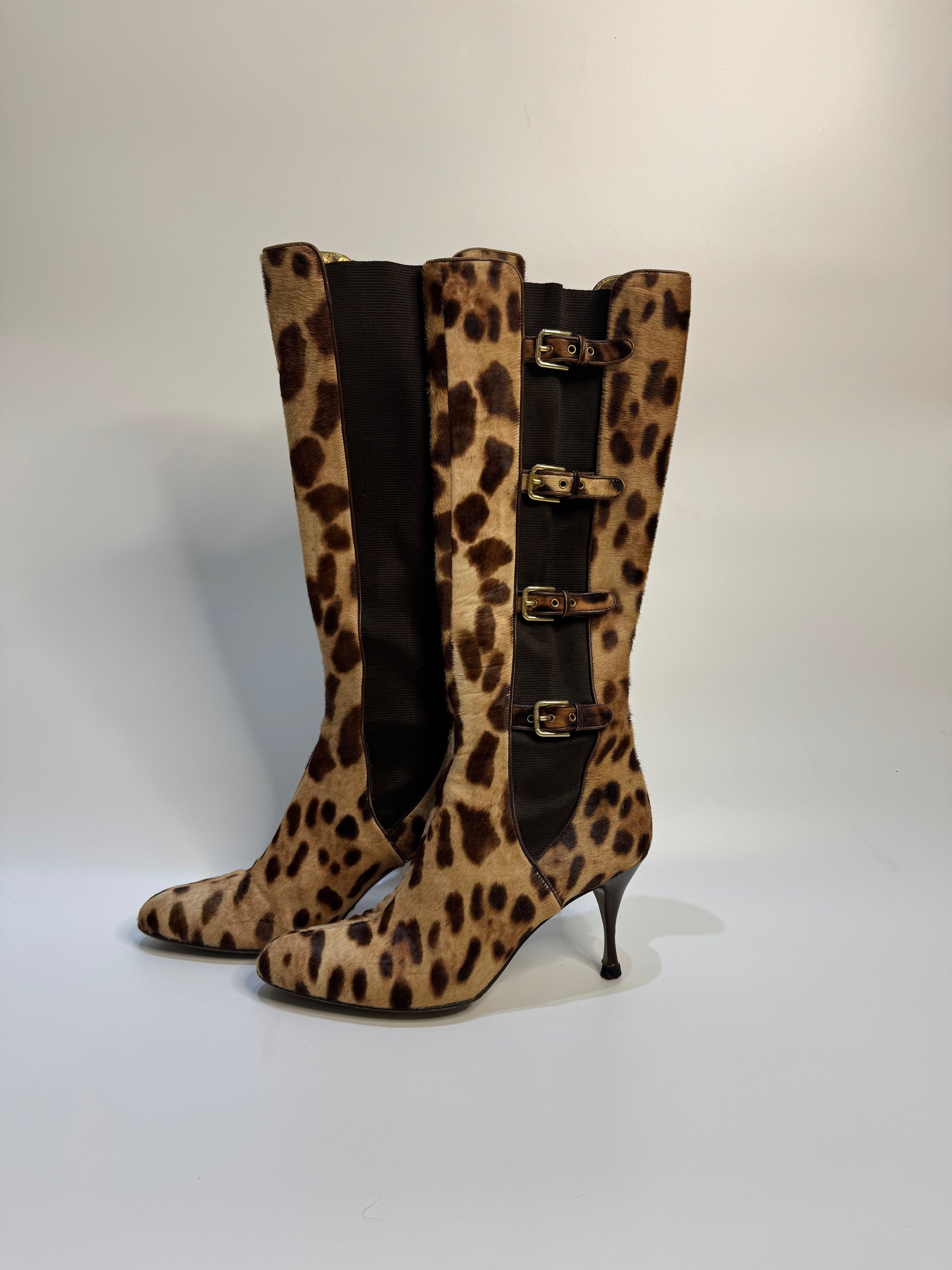 DOLCE & GABBANA Leopard Print Leather Boots Size 41 - Luxury Italian Designer Footwear in Excellent Condition