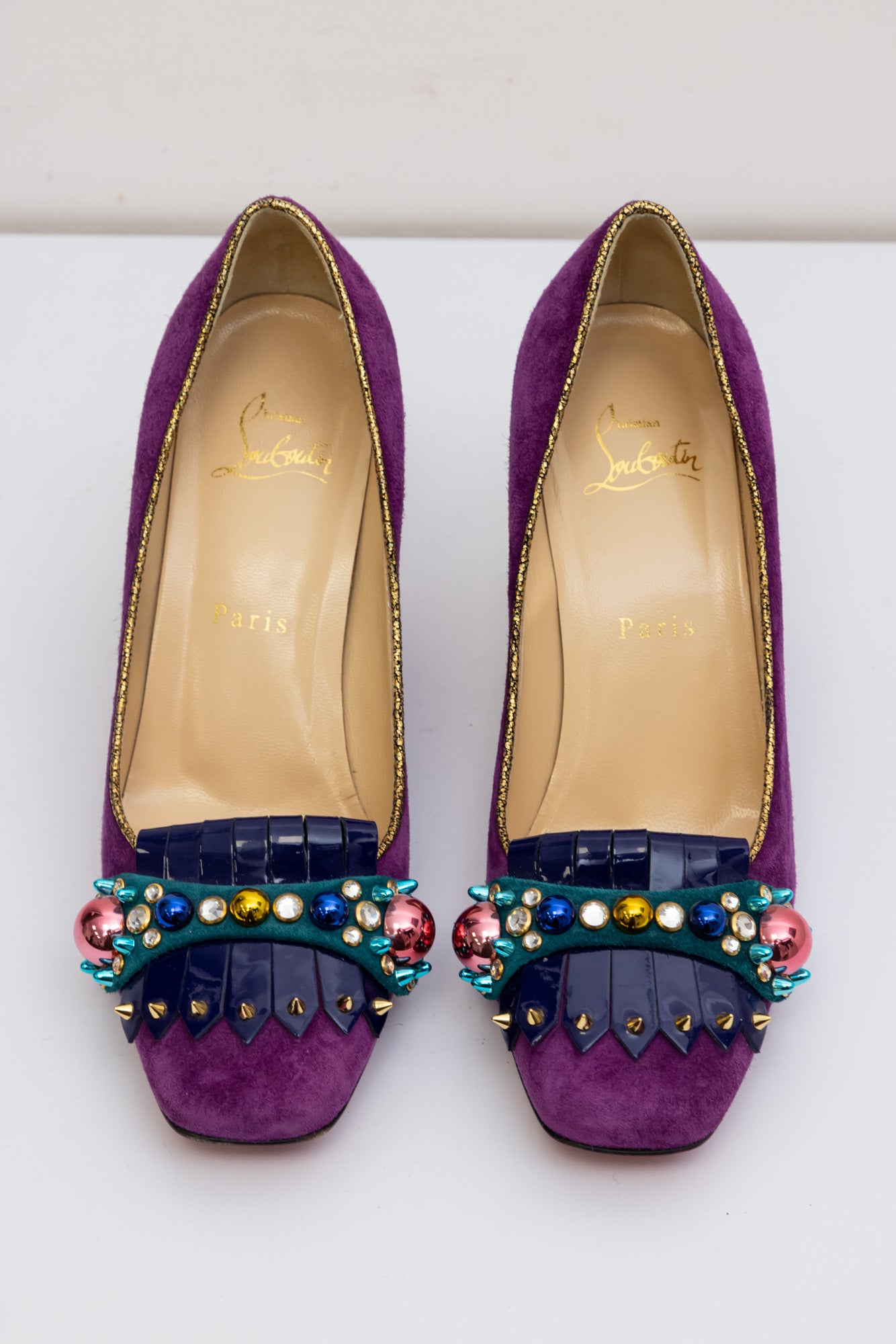 CHRISTIAN LOUBOUTIN Purple Suede Oaxacana Jeweled Pumps | Very Good Condition | Made in Italy