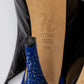 GINA Peeptoe-Sandalen aus Lackleder mit Slingback-Absatz und blauen Kristallen