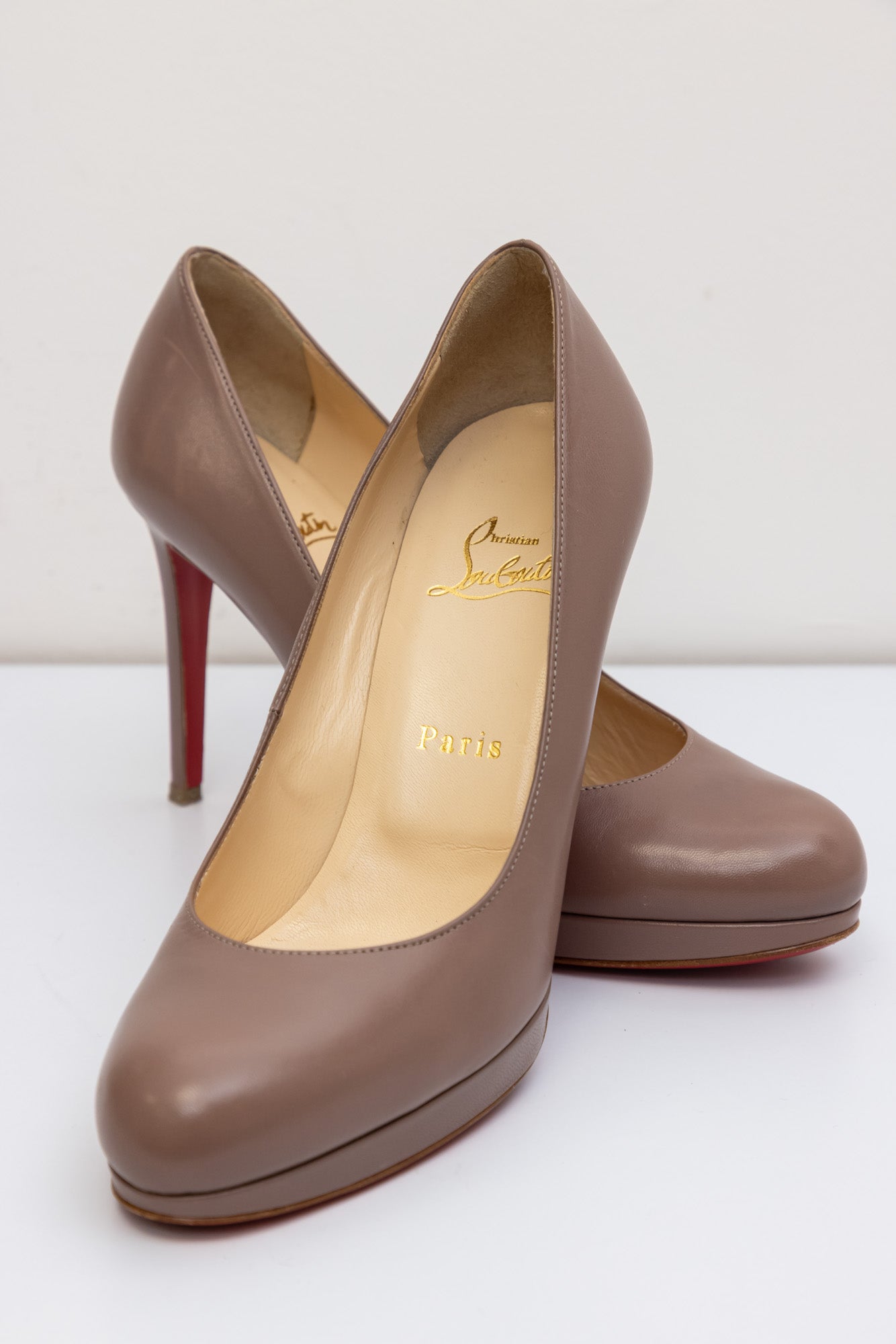 CHRISTIAN LOUBOUTIN classic Brown leather platform pumps