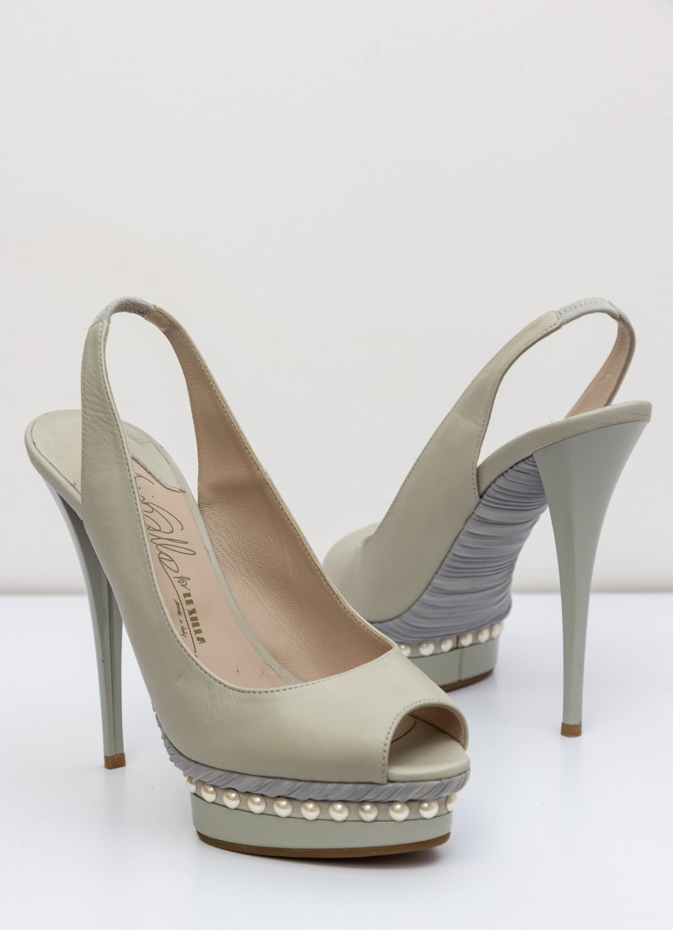 LEZILLA Light Grey Leather Heels with Pearl Lining | Size IT 37 | Excellent Condition, New