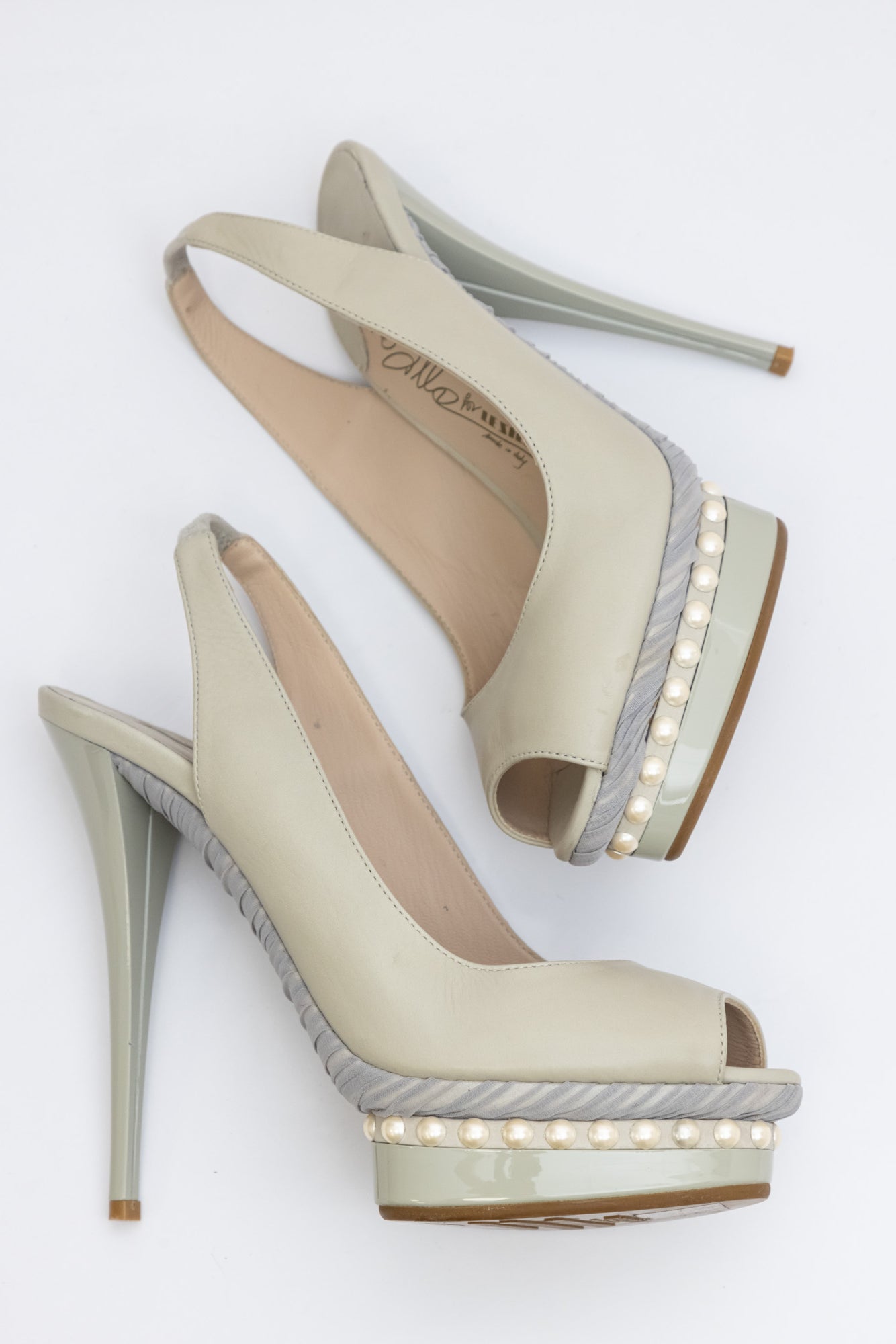 LEZILLA Light Grey Leather Heels With Pearl 