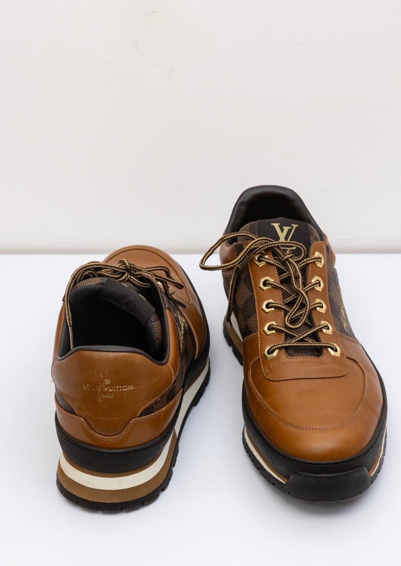 LOUIS VUITTON Tan Leather lace up sneakers for men