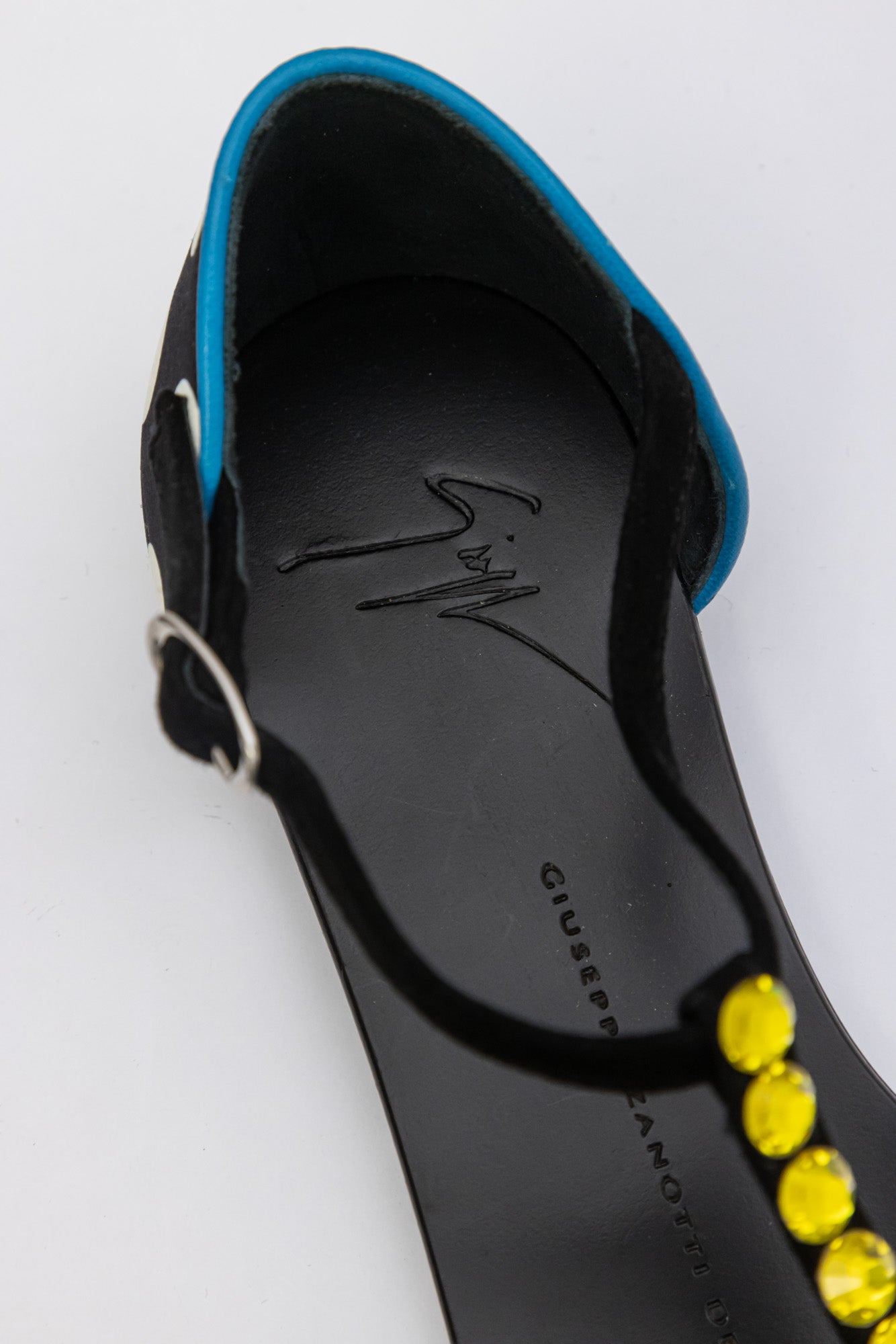 GIUSEPPE ZANOTTI Sandale plate noire à pois et imprimé guépard