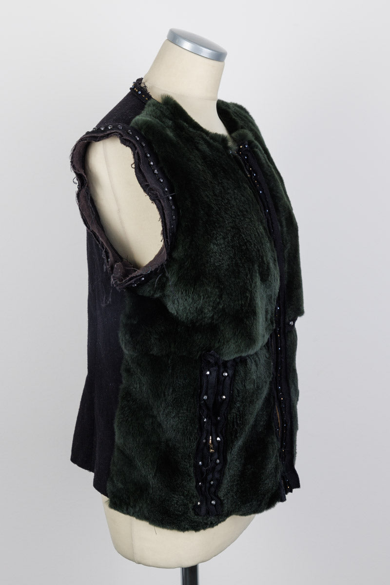 Lanvin Fourier dark green fur vest made from 100% fur, size 40, featuring beadwork and decorative details. Zip front closure, elegant design, in excellent condition. Made in Italy