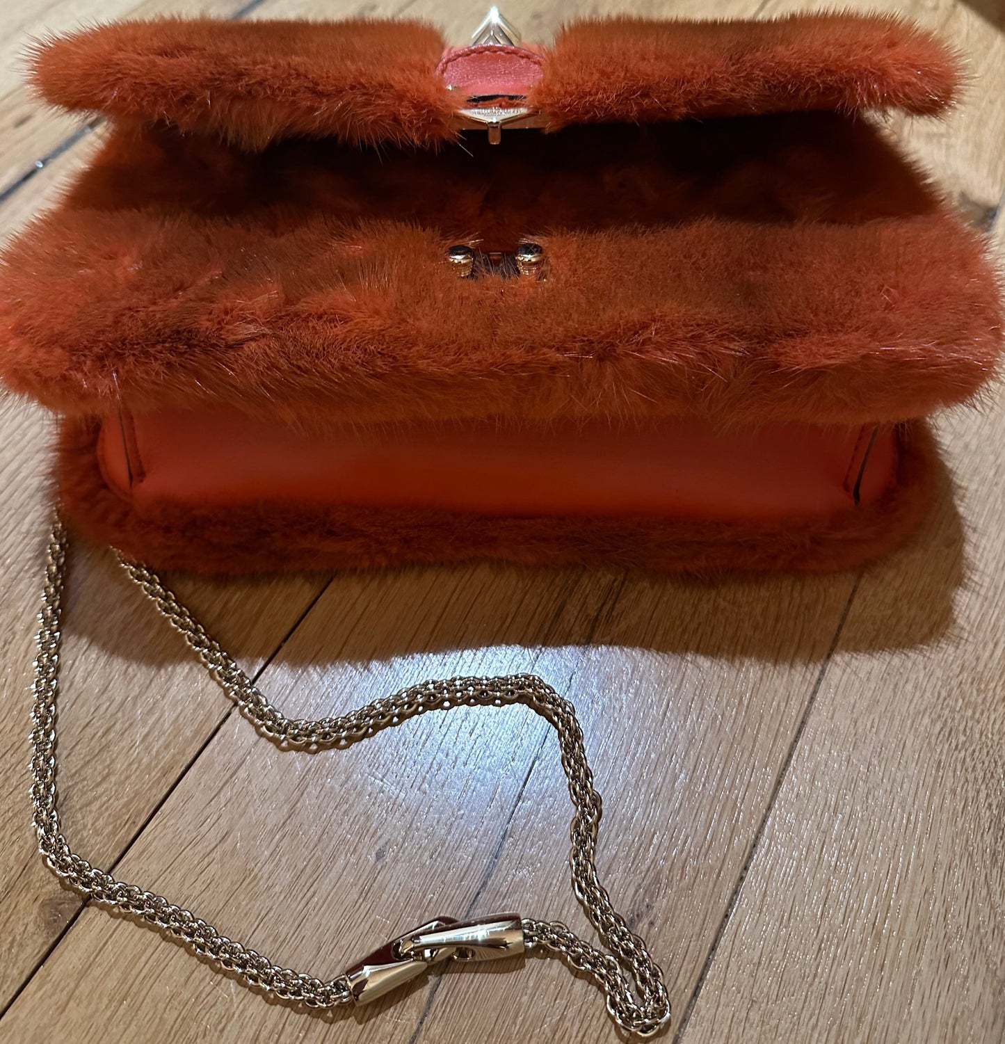 VALENTINO GARAVANI Mink Shoulder Bag | Luxurious and Stylish